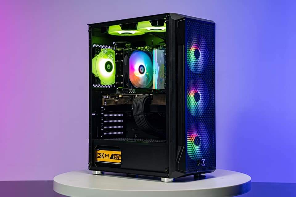 CASE i3 9100f | RAM 8GB | SSD 256GB | RX 550 4GB| 450W